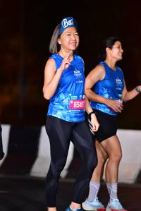 BIB: 1611, 6545
                            <button type="button" onclick="openModal(20972387)" class="btn btn-primary btn-sm float-right btn-popup" data-toggle="modal" data-target=".modal-high-quality">
                        <i class="fas fa-shopping-cart"></i> Add to Cart
                    </button>
                                            <button type="button" onclick="isThisMe(20972387, true)" class="btn btn-success btn-sm float-right btn-popup btn-isme hidden" data-toggle="tooltip" data-placement="bottom" title="นี่คือรูปของคุณใช่ไหม คลิกที่นี่เพื่อเอาเข้าอัลบั้ม">
                        <i class="fas fa-plus"></i> Add to album
                    </button>
                    <button type="button" onclick="isThisMe(20972387, false)" class="btn btn-warning btn-sm float-right btn-popup btn-isnotme hidden">
                        <i class="fas fa-ban"></i> Remove from album
                    </button>